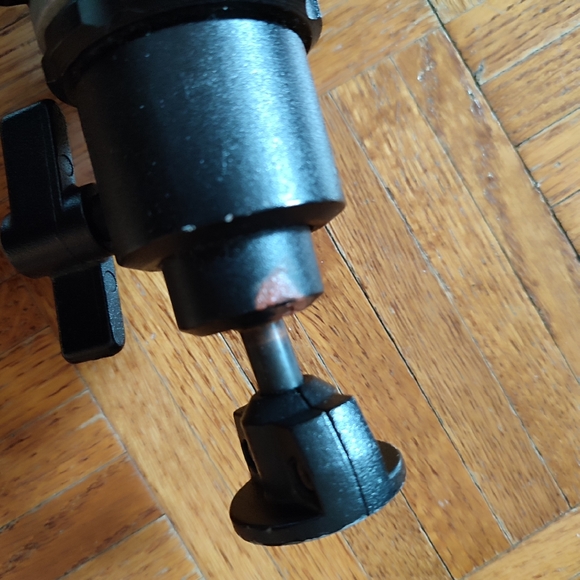 Manfrotto Tripod w/ Ballhead - Picture 3 of 8